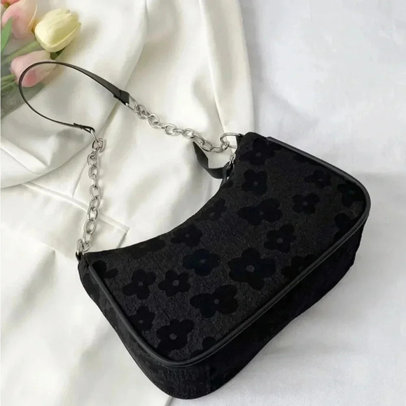 Nada Handbags - NWOT Chic Floral Pattern Chain Hobo Style Make-Up Bag